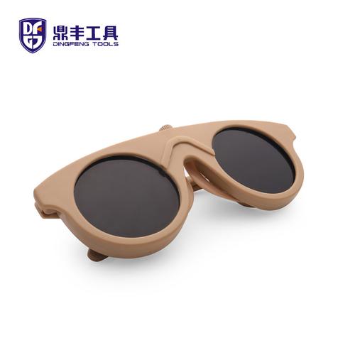 防冲击护目镜选购全攻略 从型号到批发的专业指南